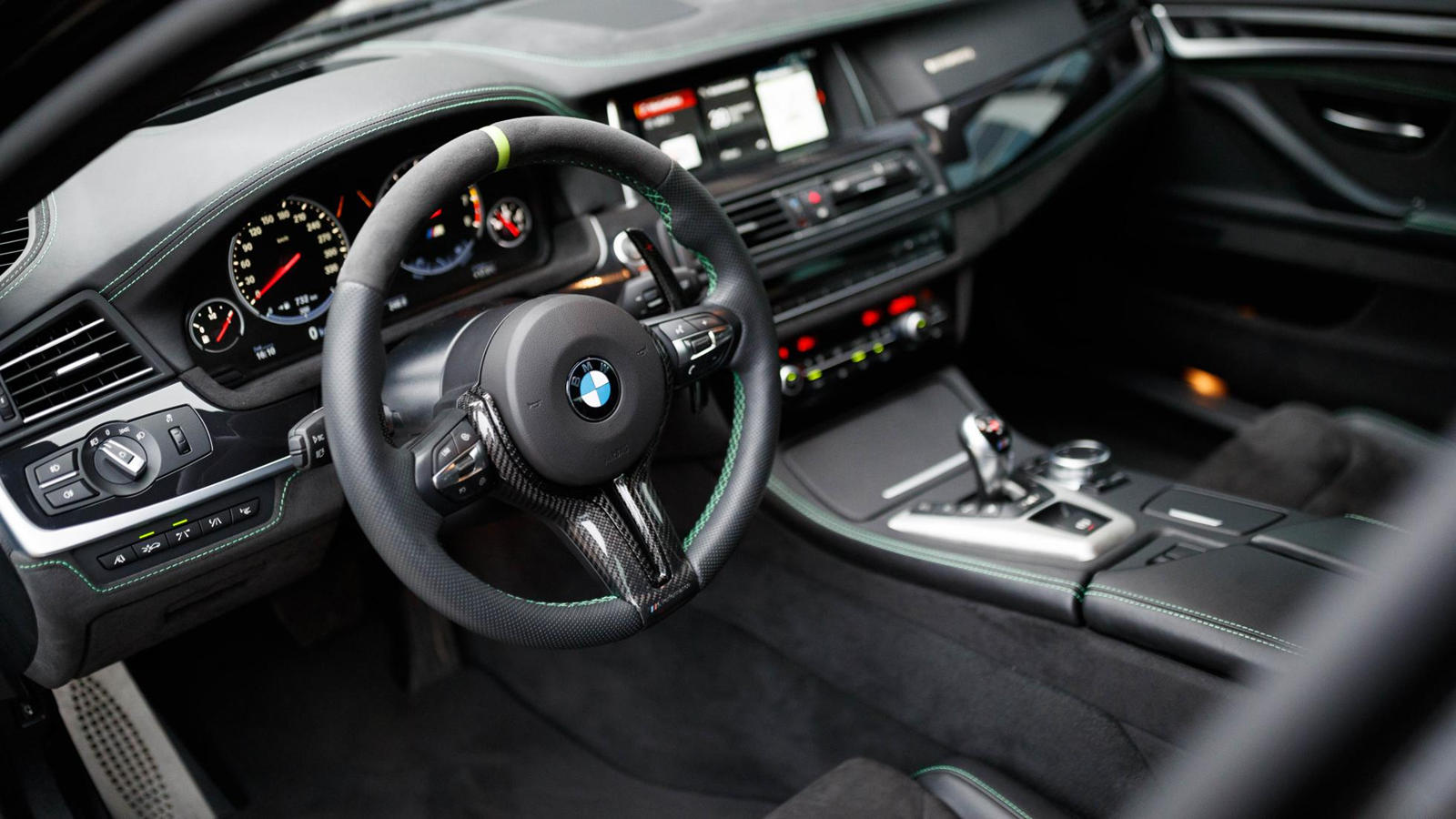 Thiết kế cabin xe BMW M5 R Touring