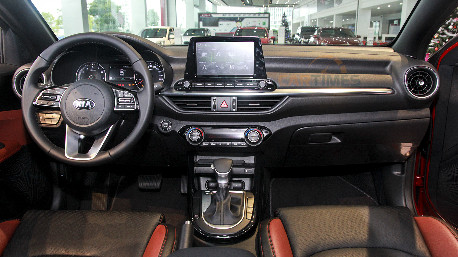 Hàng ghế trước trên Kia Cerato 2019