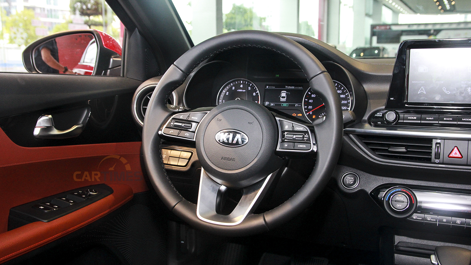 Thiết kế vô lăng trên xe Kia Cerato 2019