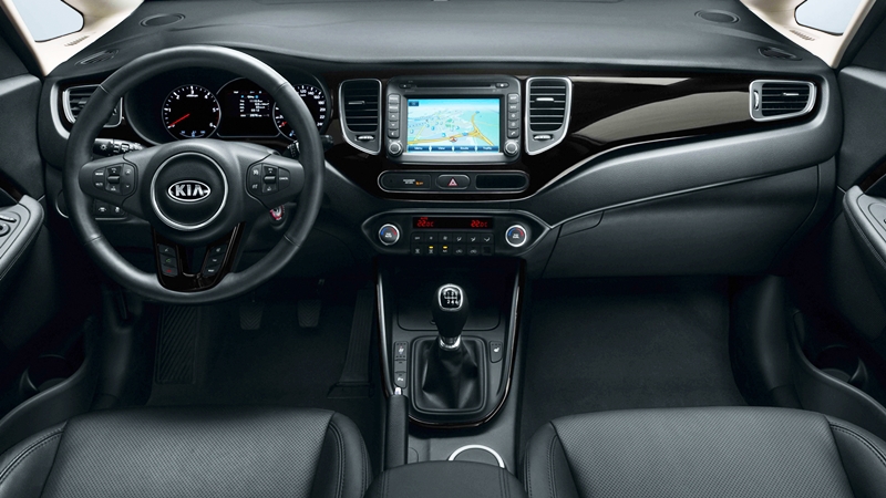 Kia Rondo 2017 sử dụng màn hình DVD cảm ứng 8 inch