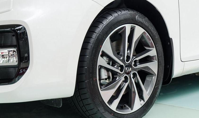 La zăng hợp kim nhôm 5 chấu kép thể thao 17 inch của Kia Rondo 2017