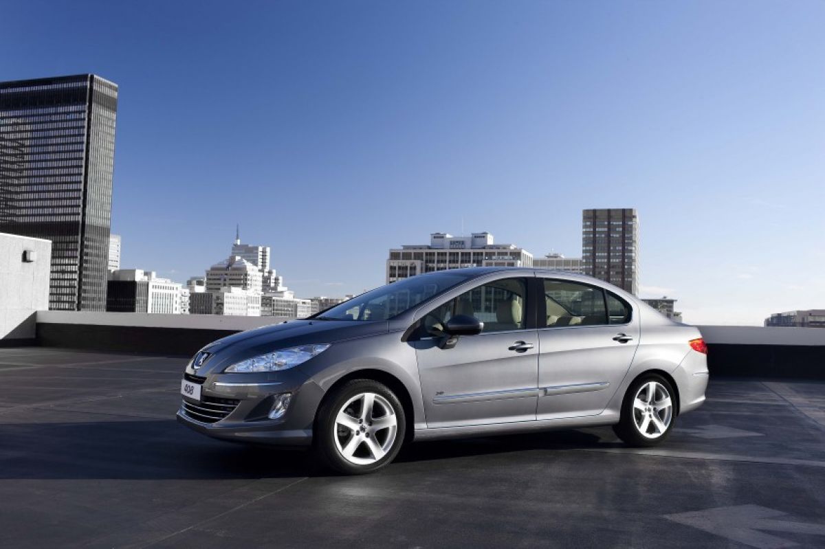 Peugeot 408 ghi dấu ấn với chất châu Âu