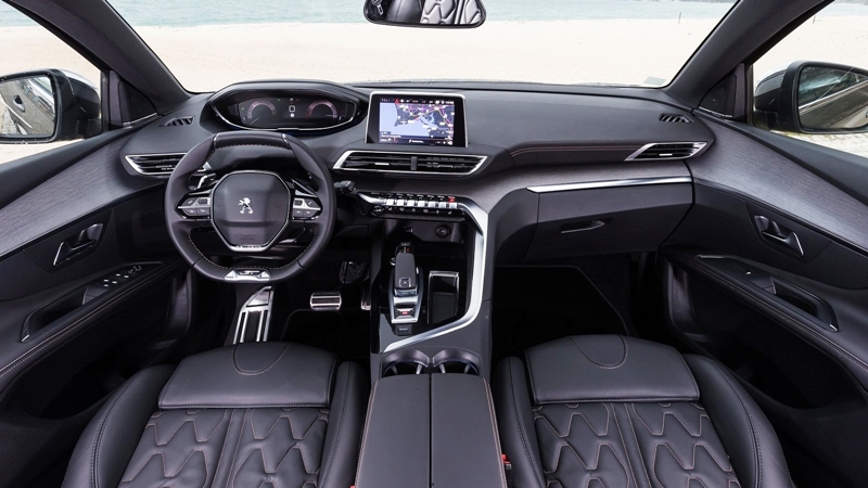 Bên trong Peugeot 5008 mới sở hữu không gian nội thất khá tiện nghi