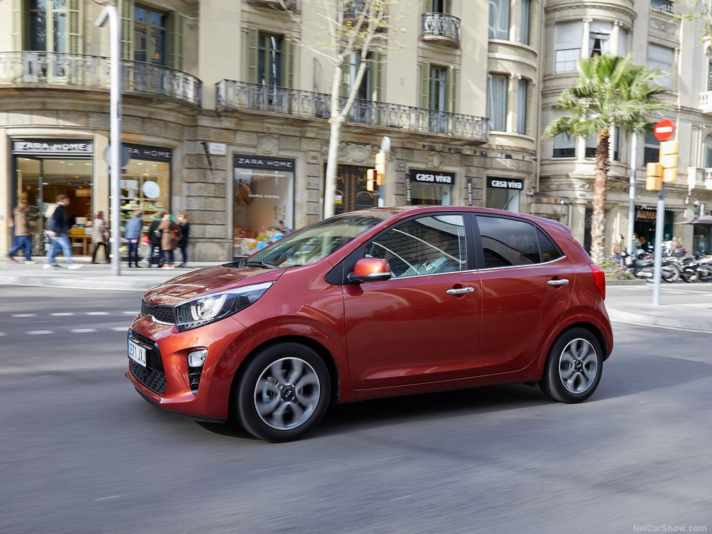 Kia Morning Si 2017 vận hành khá linh hoạt khi đi phố