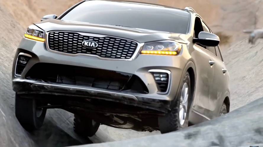 Sorento 2018 có khả năng chạy địa hình tương đương với Ford Explorer