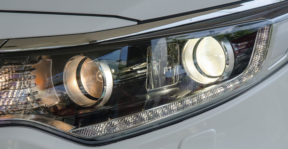 Đèn pha Kia Optima 2017 2.0 AT