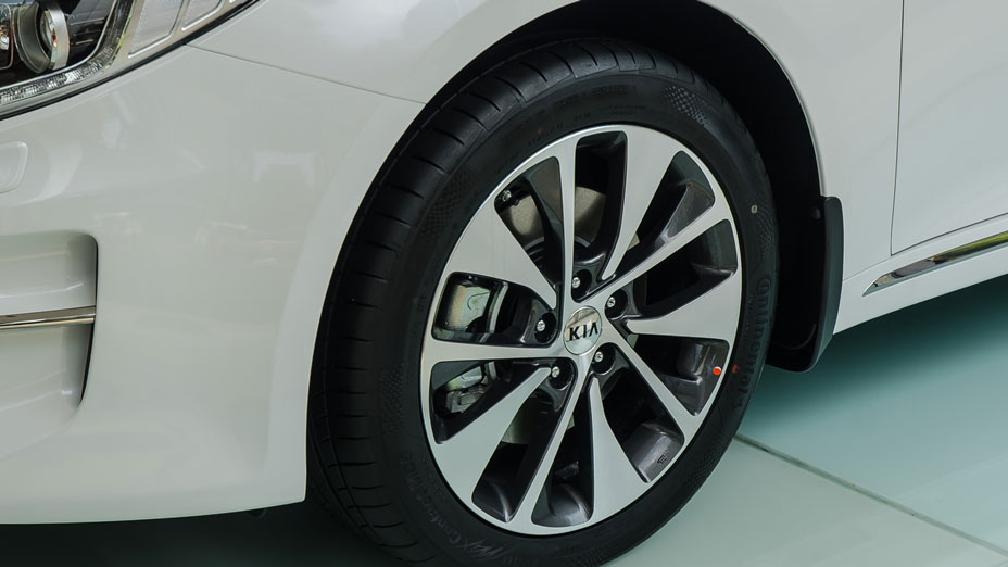 La zang Kia Optima 2017 2.0 AT