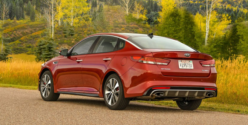 Đuôi xe Kia Optima 2018