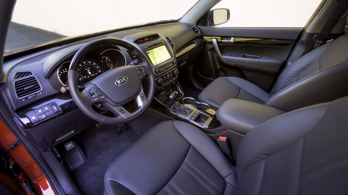Kia Sorento 2017 có ghế lái rất hiện đại