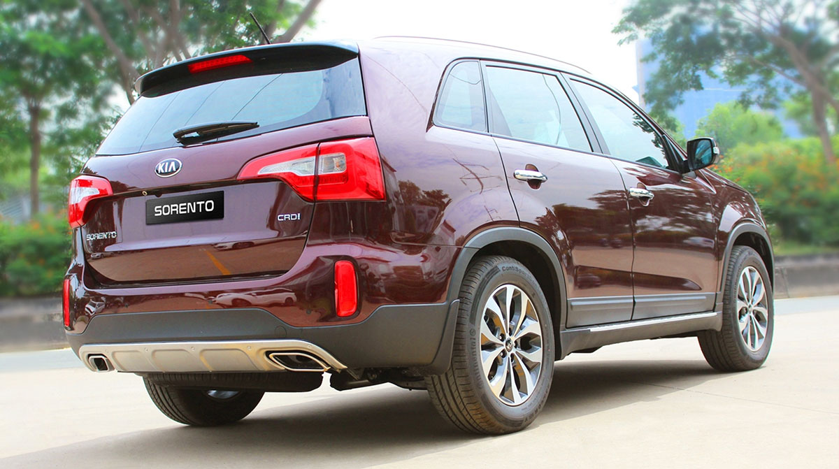 Kia Sorento 2017 có giá bán từ 799 đến 849 triệu đồng