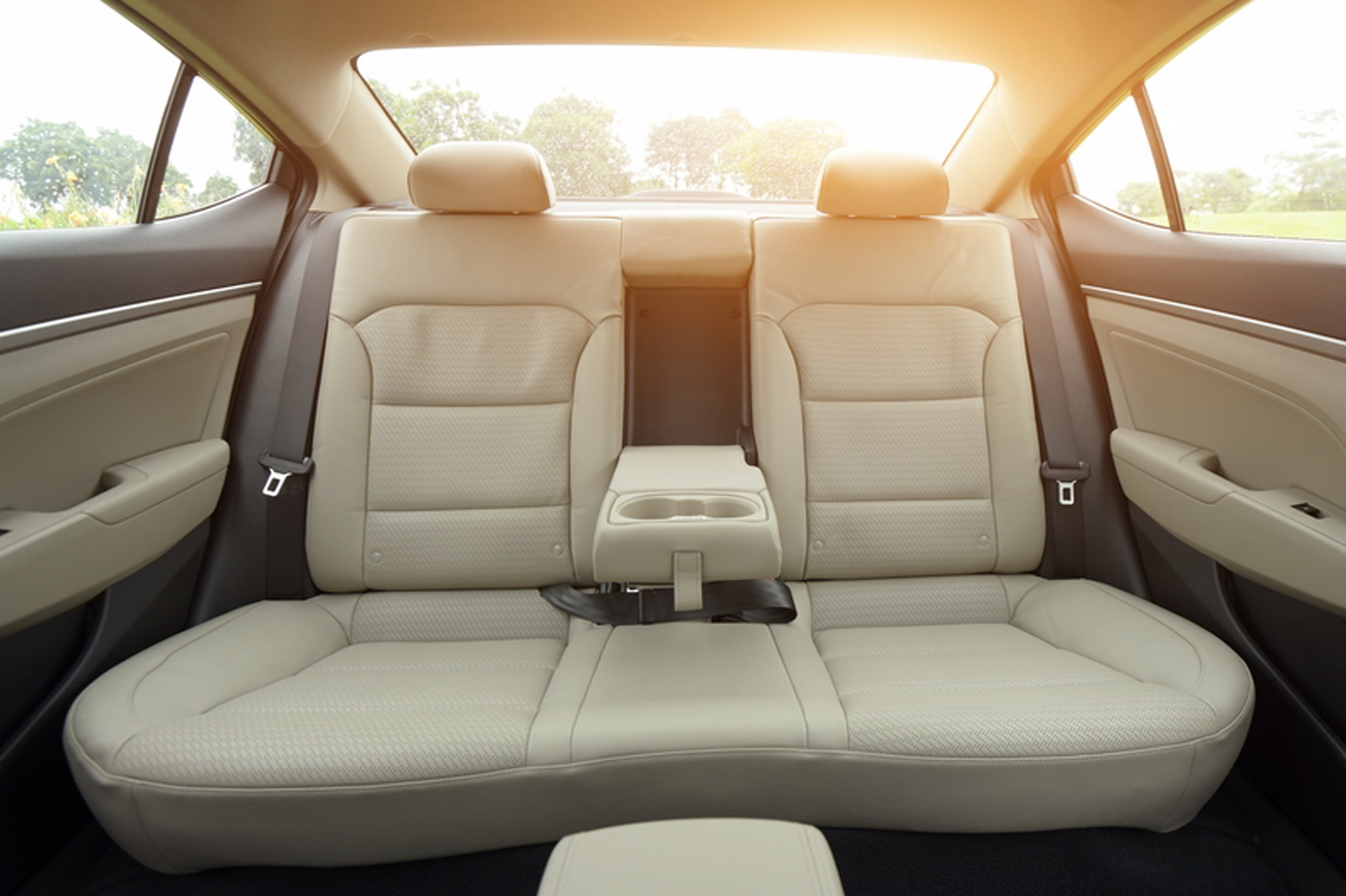 Elantra số tự động có được ghế ngồi bọc da cao cấp hơn