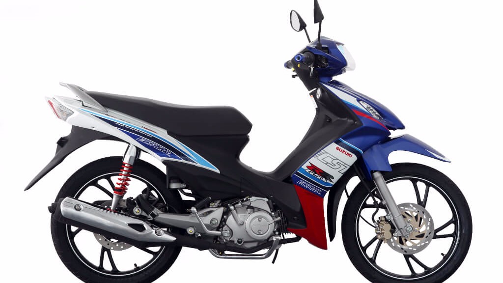 Xe côn tay Axelo Ecstar của Suzuki được thiết kế với phần mặt nạ uốn lượn mềm mại, độ cong vuốt sâu