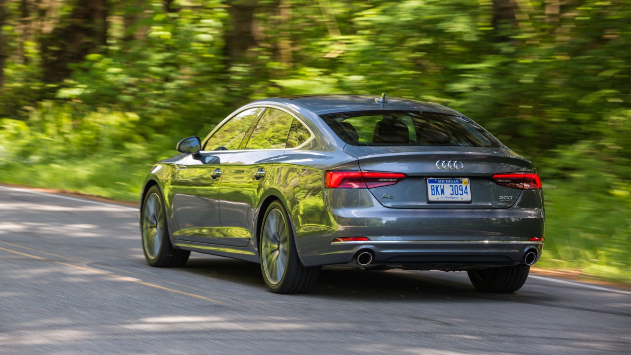 Xe Audi A5 Coupe