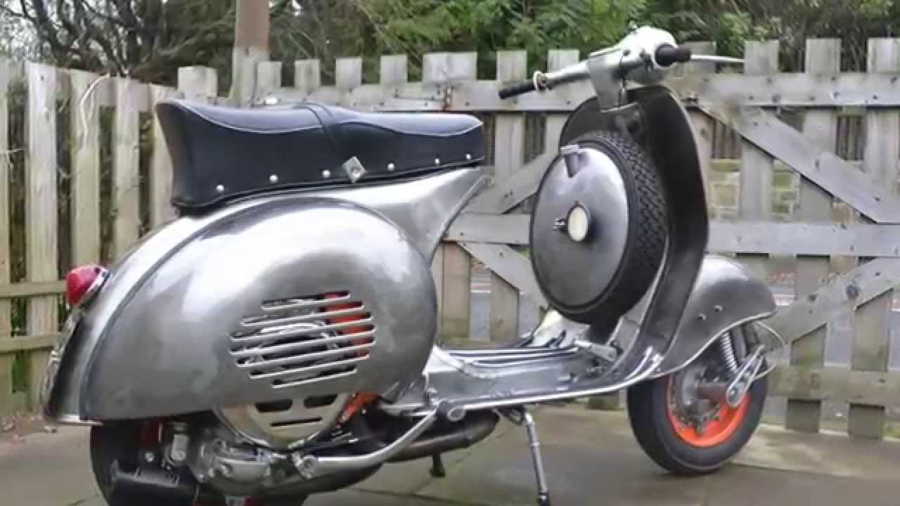Chơi xe Vespa không dễ nhất là với phái yếu