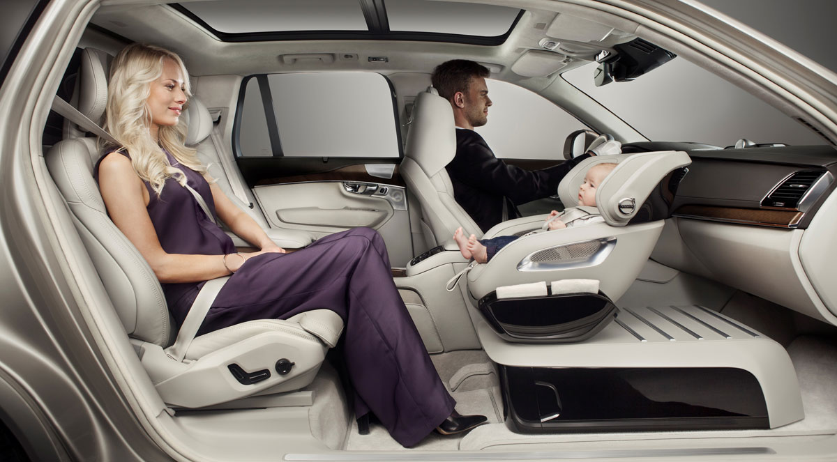 Ghế trẻ em trên xe Volvo