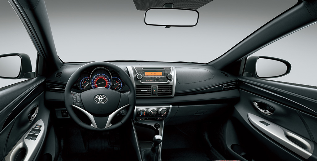 Vô lăng Toyota Yaris 2017