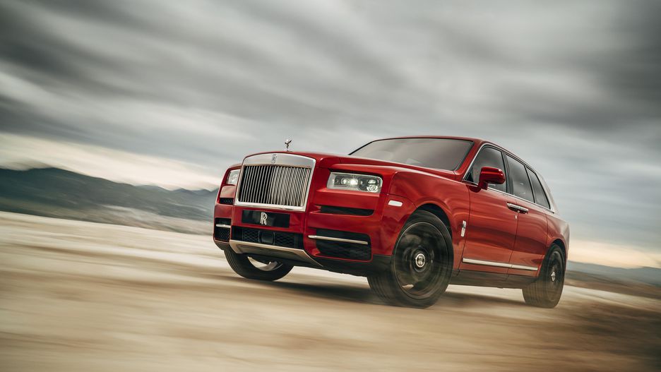 Giá Rolls-Royce Cullinan tại Việt Nam gây sốc