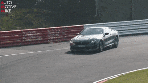 Màn drift xé gió của Coupe hạng sang BMW M850i xDrive sắp ra mắt