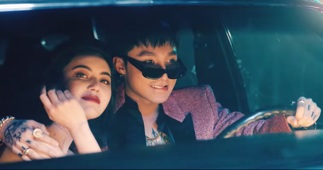 Sơn Tùng MTP đi xe gì trong MV Chạy ngay đi