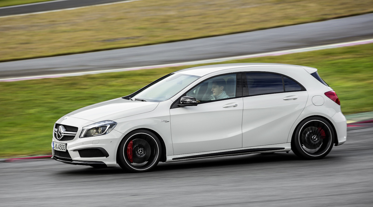 Xe Mercedes-Benz A45 AMG