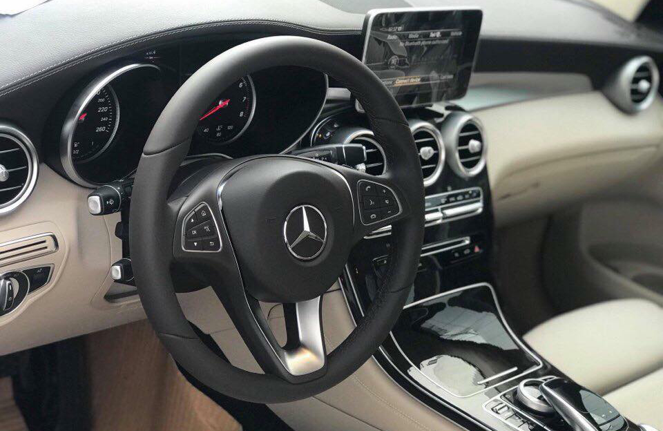 Vô lăng xe Mercedes-Benz GLC 200