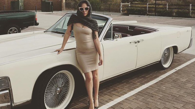 Xe Lincoln Continental của Lady Gaga
