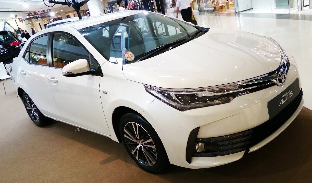 Thân xe Toyota Corolla Altis 2018