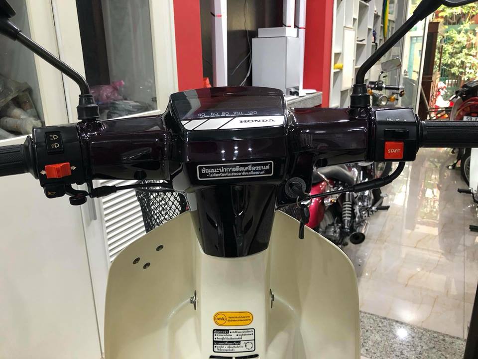 Chiếc xe Dream II Thái đời 2002 chưa đổ xăng cũng được rao giá 1,14 tỷ tại TP.HCM
