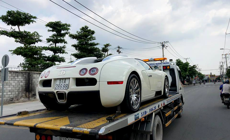 Siêu xe Bugatti Veyron độc nhất Việt Nam chính thức về tay đại gia Đặng Lê Nguyên Vũ
