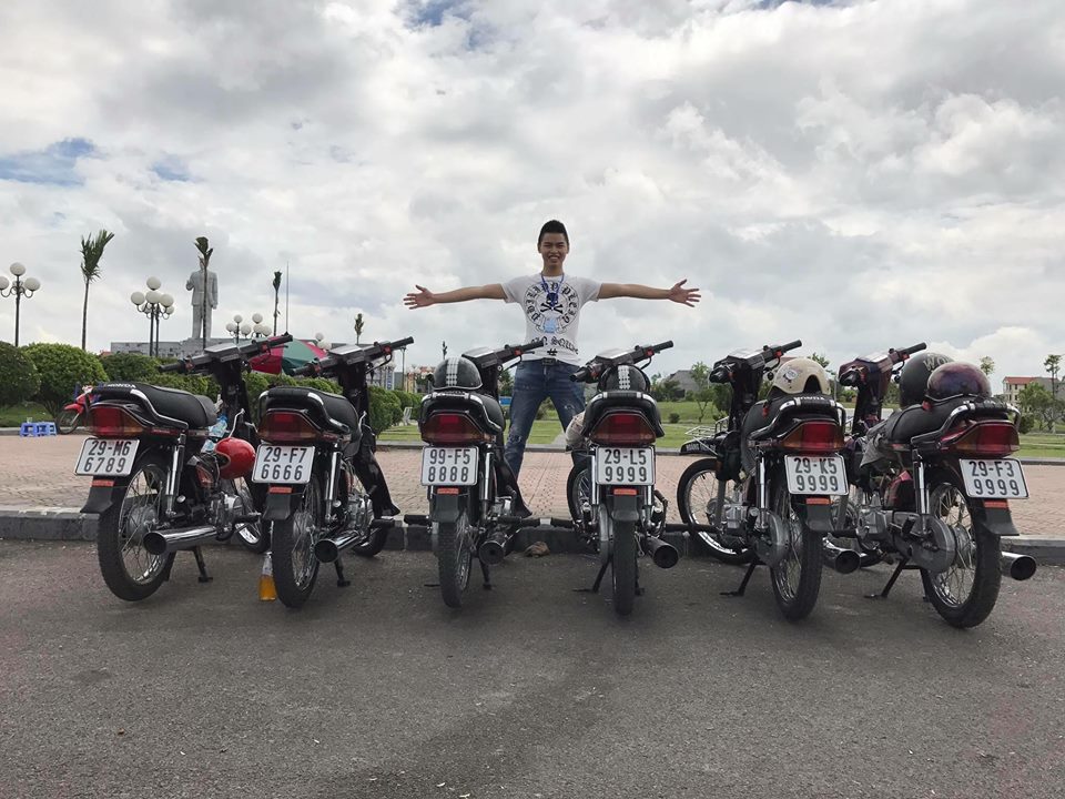 Dàn xe Honda Dream rao giá 'cực khủng'