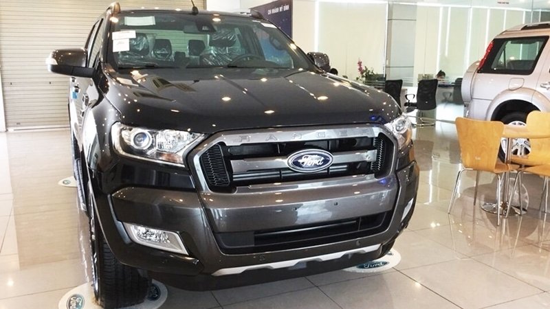 Giá xe Ford Ranger tăng tới cả trăm triệu đồng vì khan hàng