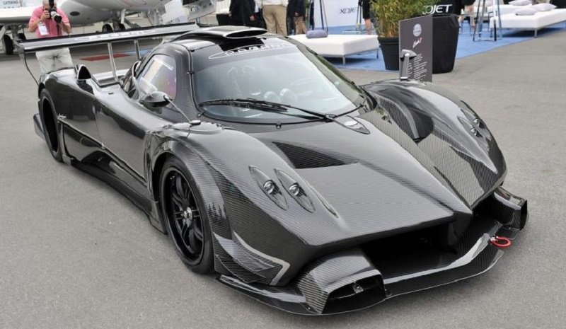 Siêu xe Pagani Zonda R được bọc carbon toàn bộ