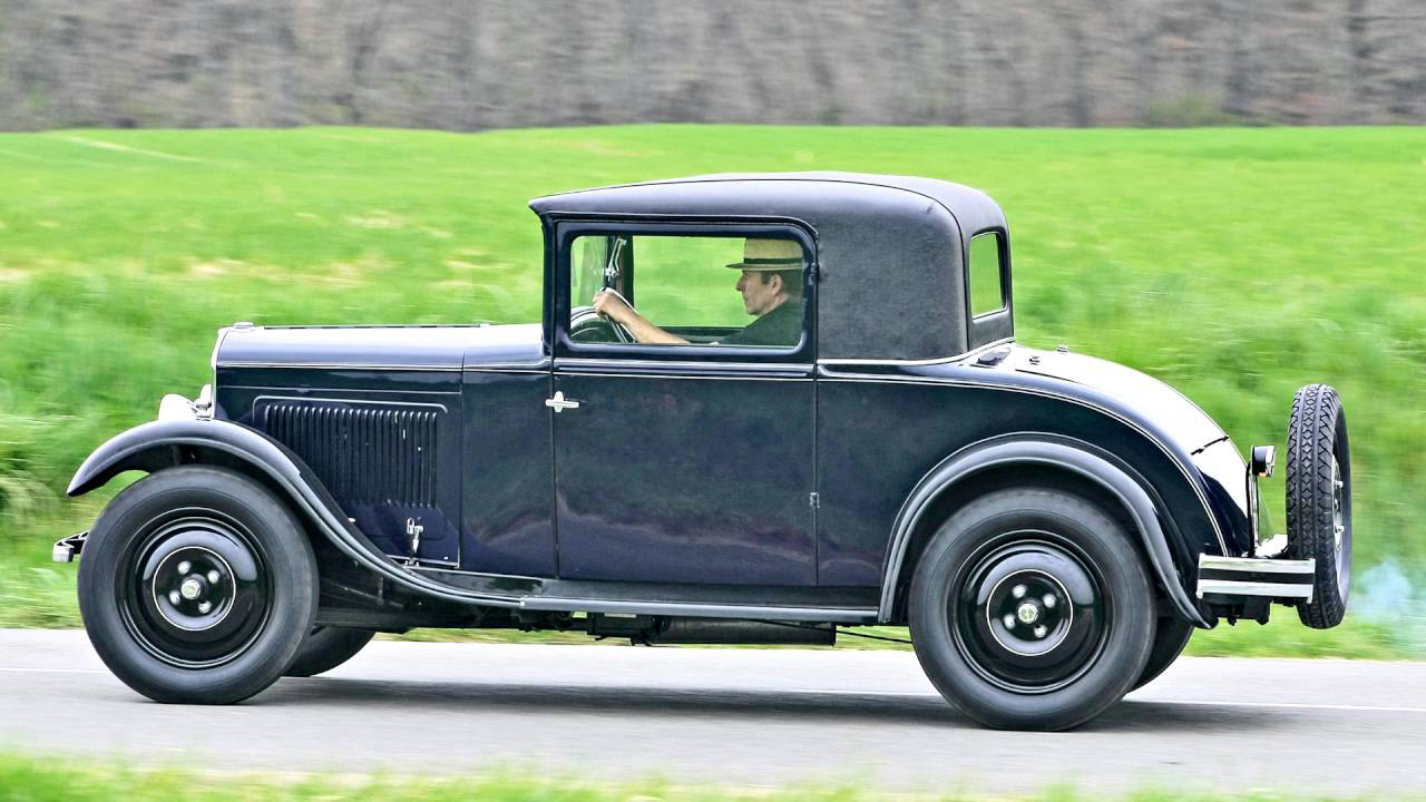 Xe Peugeot 201