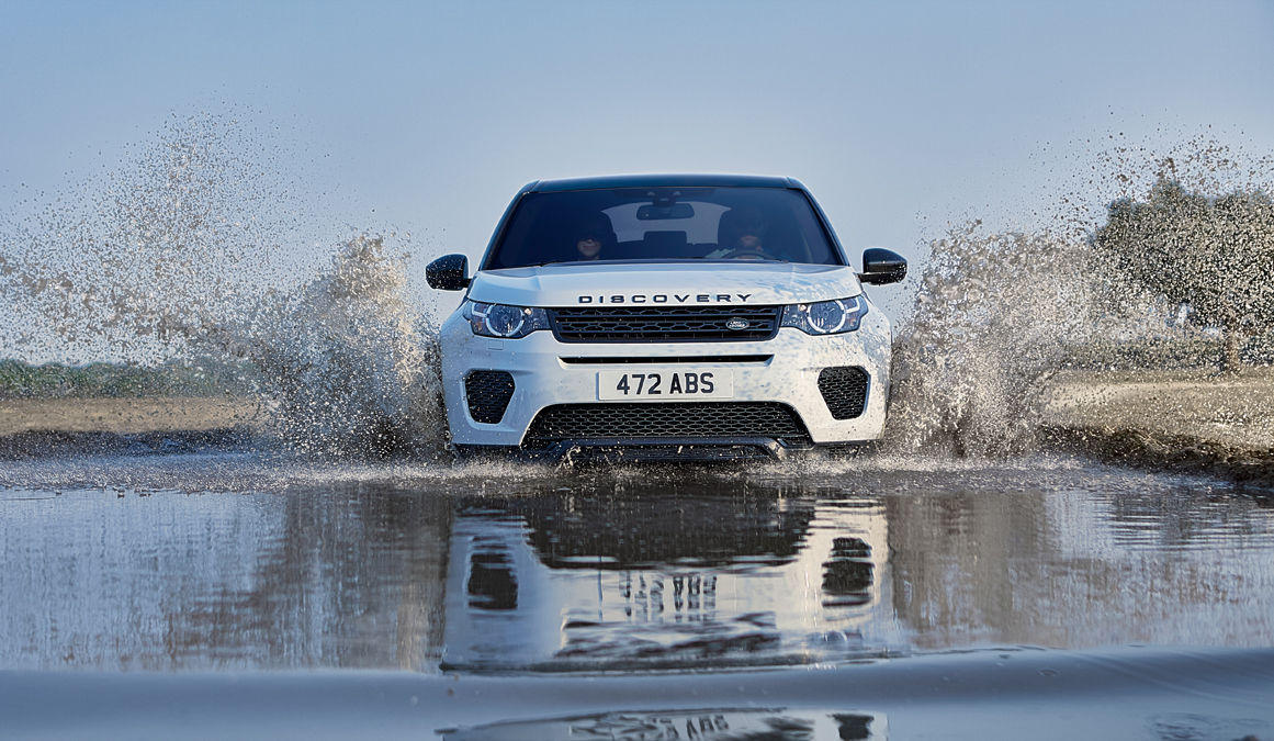 Phiên bản Discovery Sport Landmark không có nhiều vẻ khác biệt so với các phiên bản khác