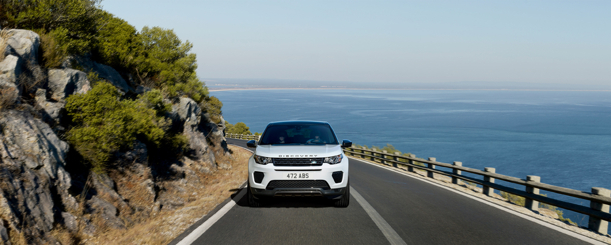 Discovery Sport Landmark có 2 phiên bản động cơ dầu và xăng