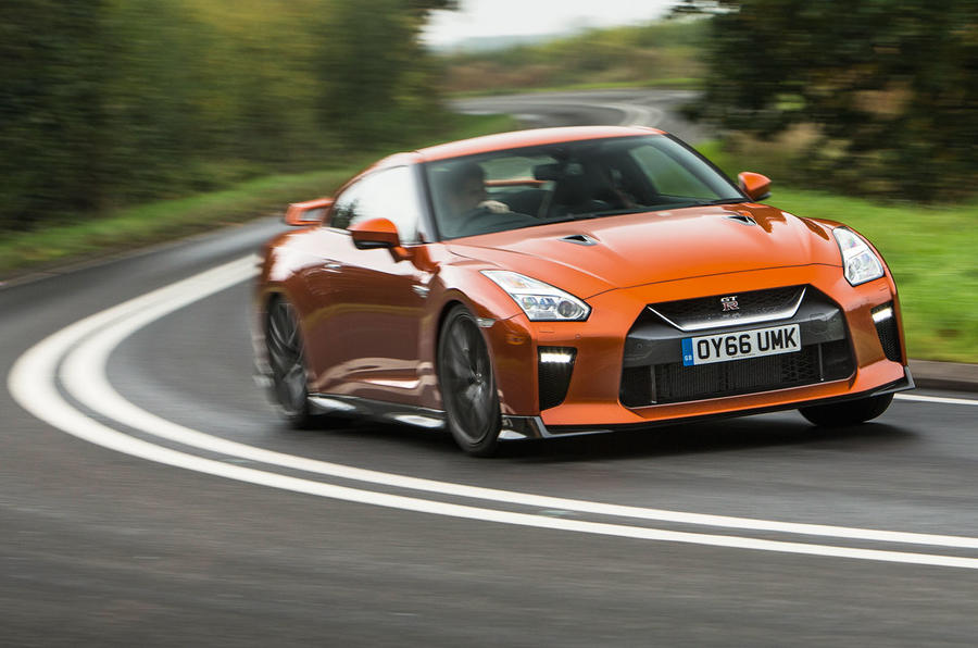Xe Nissan GT-R