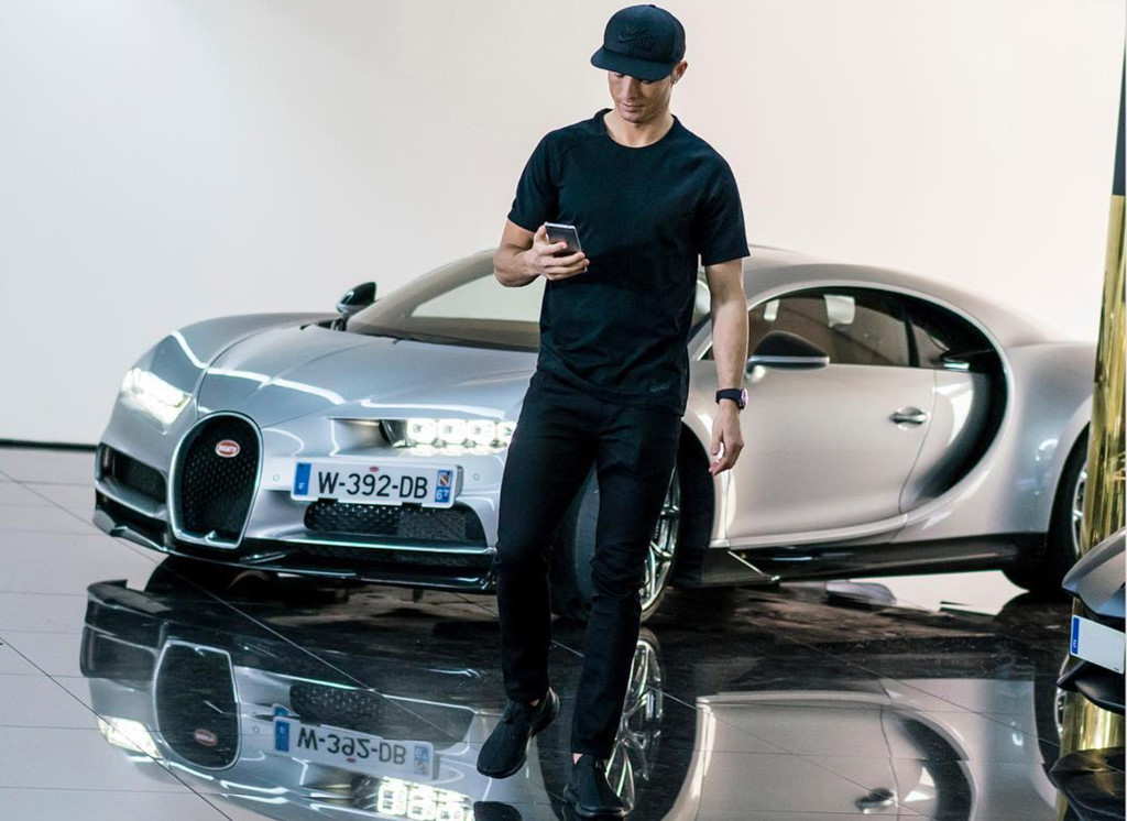 Bugatti Chiron là mẫu xe đắt giá nhất trong bộ sưu tập của Ronaldo