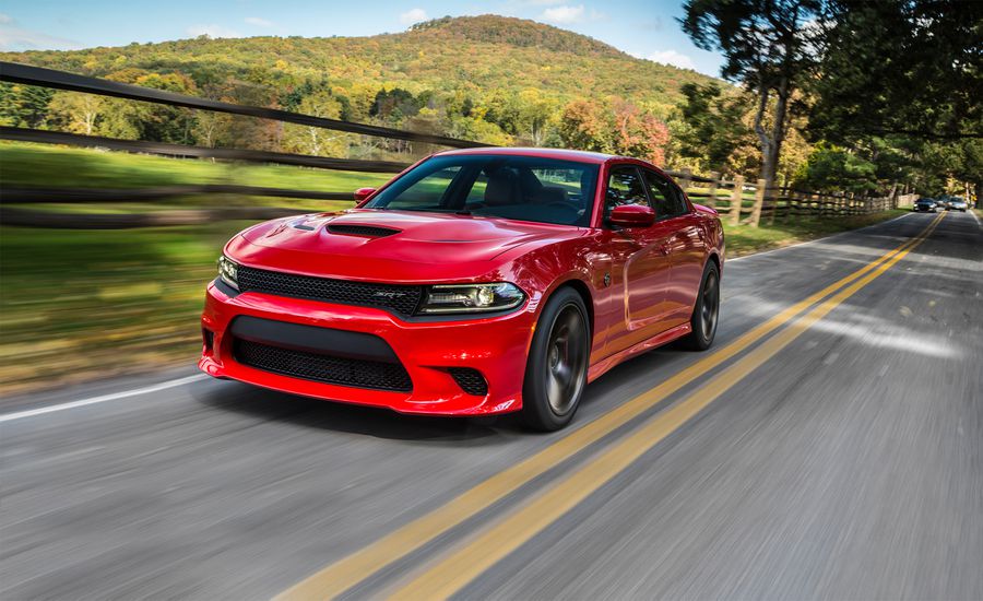 Mẫu xe sedan nhanh nhất thế giới Dodge Hellcat Charger