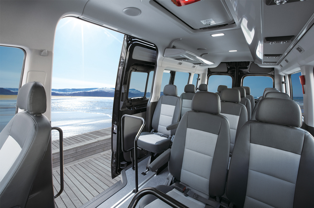 Khoang cabin rộng rãi của xe Hyundai Solati