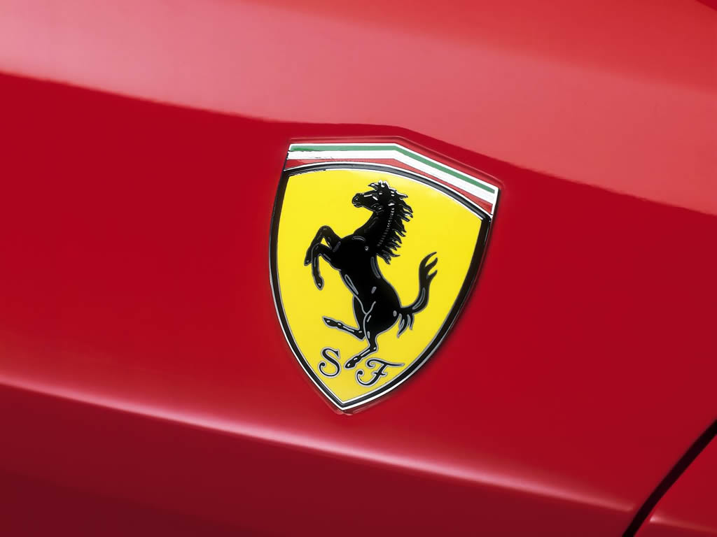 Logo của Lamborghini và Ferrari khá tương đồng