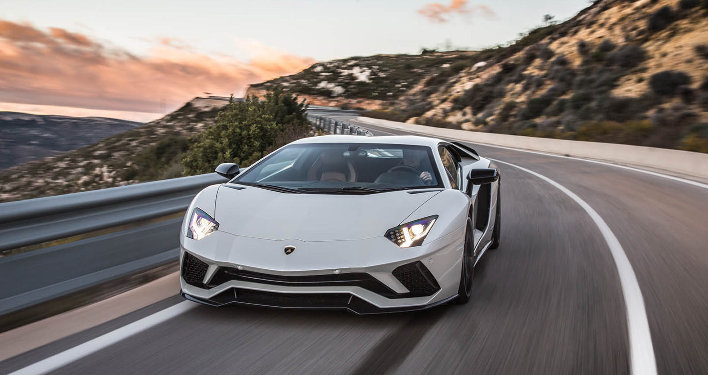 Triết lý của Lamborghini hướng tới sự sang trọng, mạnh mẽ và sang trọng