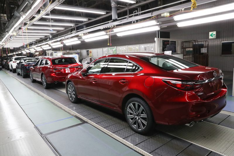 Dây chuyền sản xuất xe Mazda tại nhà Hofu, Nhật Bản