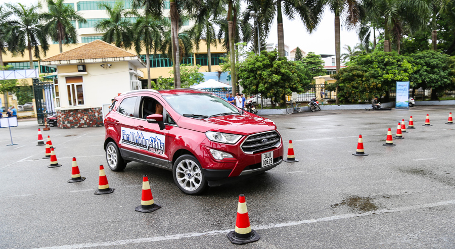 Lái xe vượt quá tốc độ quy định là một trong những nguyên nhân gây tai nạn giao thông phổ biến ở nước ta