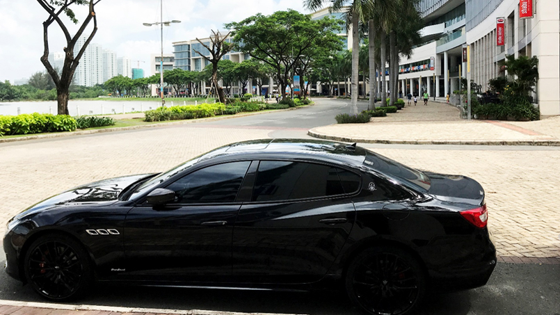 Chiếc "Kỵ sĩ bóng đêm" - Maserati Quattroporte GTS Nerrisimo Edition đen huyền bí duy nhất tại Việt Nam.