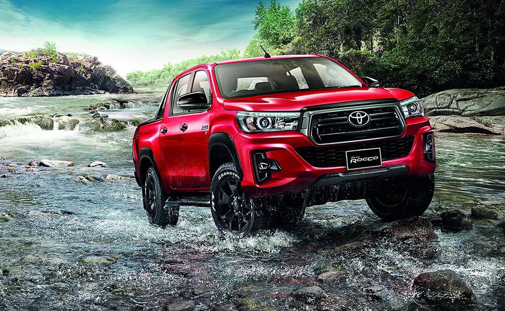 Giá bán của Toyota Hilux 2018 tăng xấp xỉ 20 triệu đồng so với trước