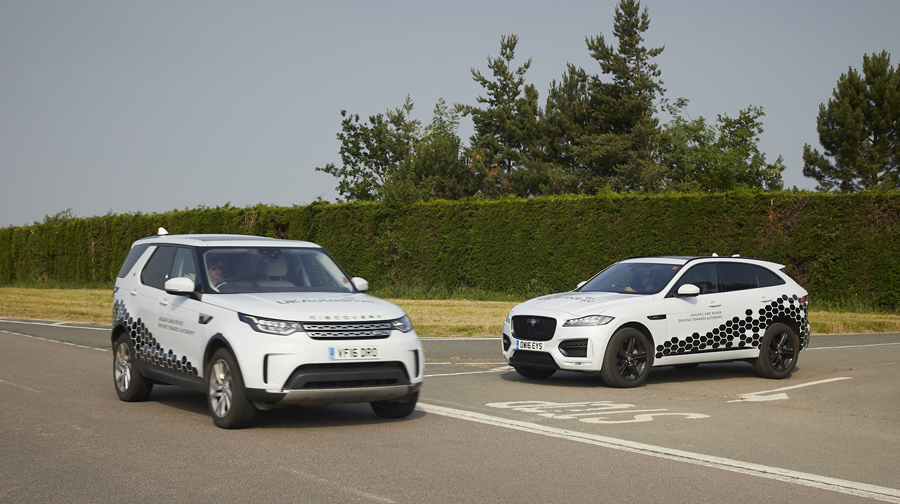 Xe Discovery Sport, Range Rover và F-Pace đang được thử nghiệm công nghệ mới