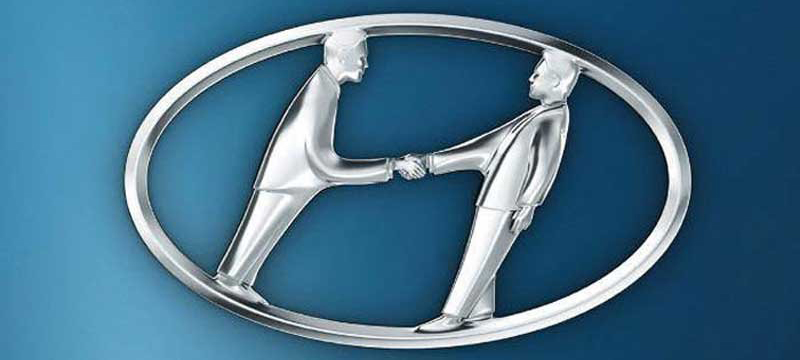 Logo Hyundai là đại diện cho cái bắt tay giữa công ty với khách hàng
