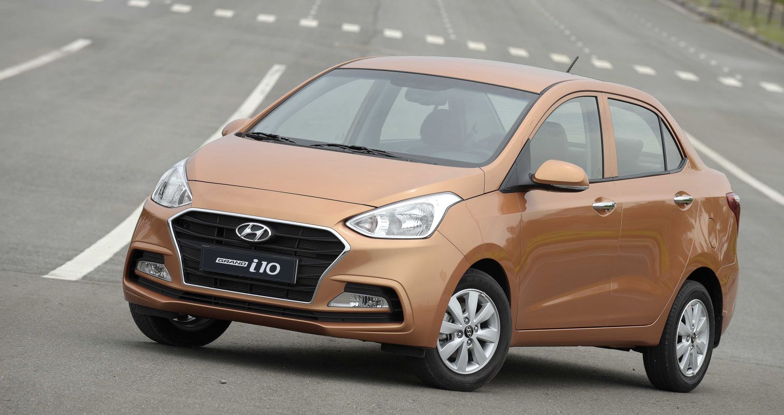 Hyundai Grand i10 là mẫu xe bán chạy nhất thị trường Việt Nam
