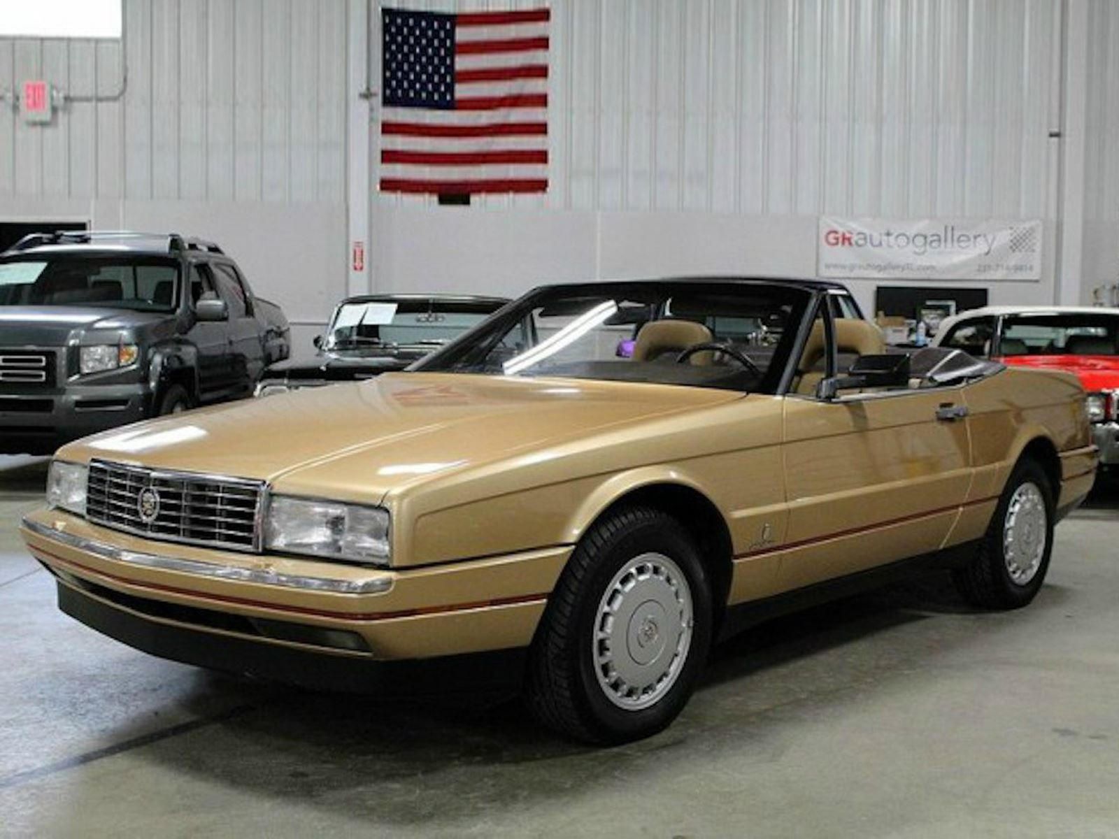 Cadillac Allante có ngoại hình không bắt mắt