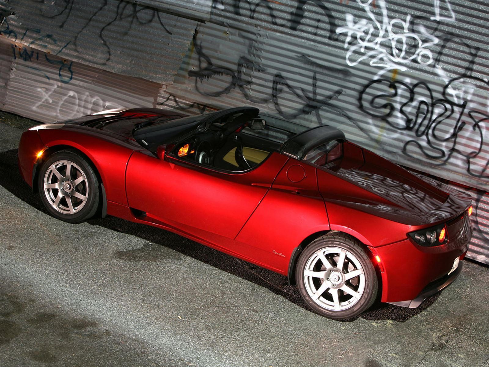 Xe điện đầu tiên được Elon Musk thiết kế Tesla Roadster